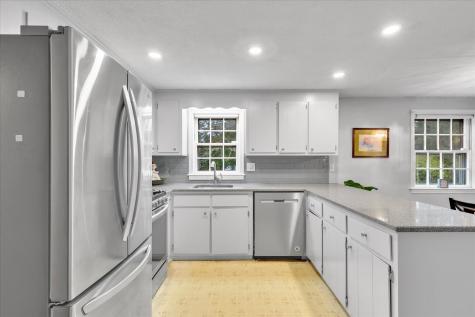 27 Lietrim Circle Barnstable MA 02632