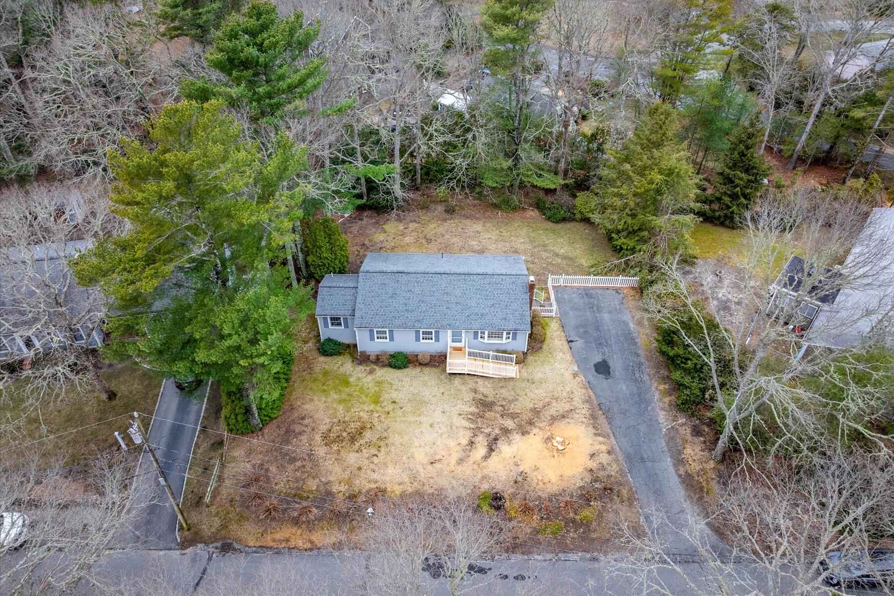 27 Lietrim Circle Barnstable MA 02632