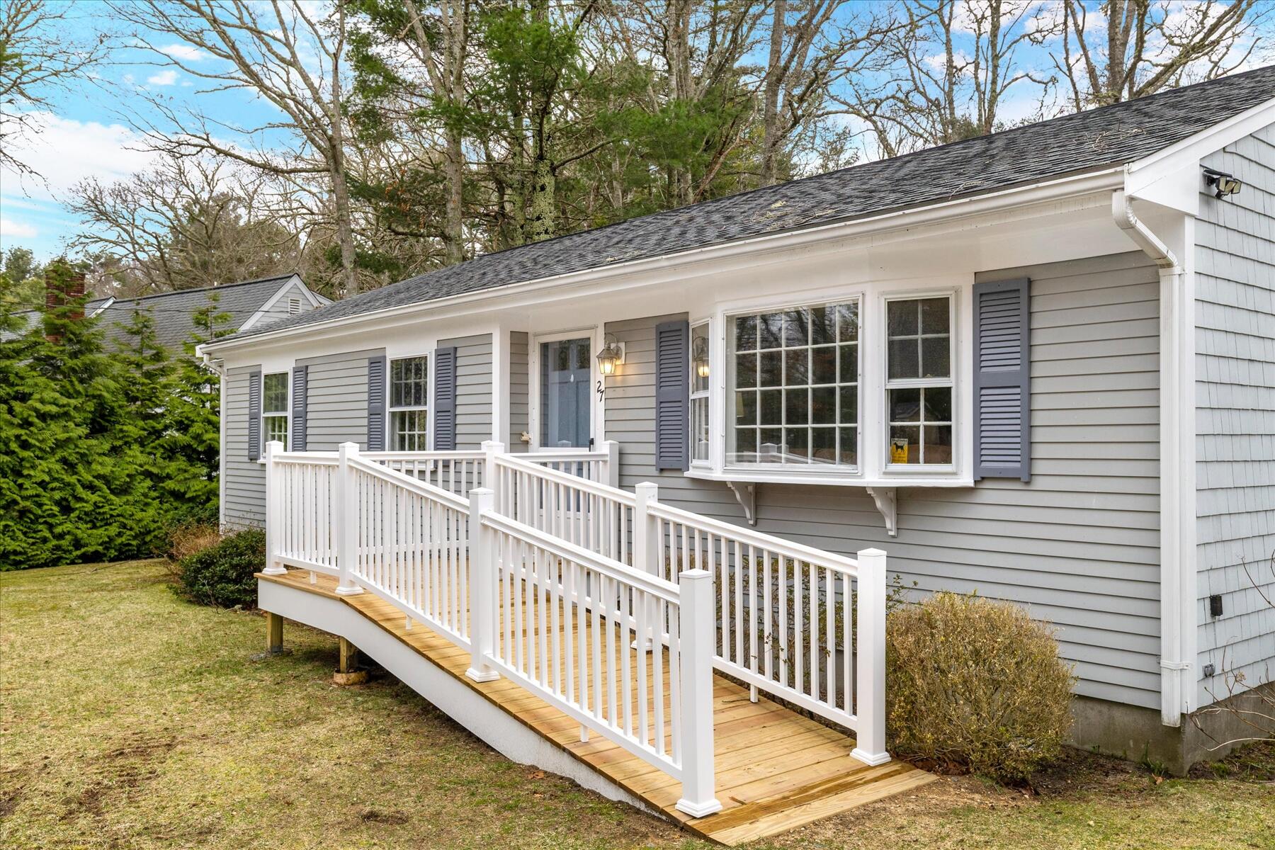 27 Lietrim Circle Barnstable MA 02632