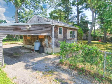 27 Lake Drive Plymouth MA 02360