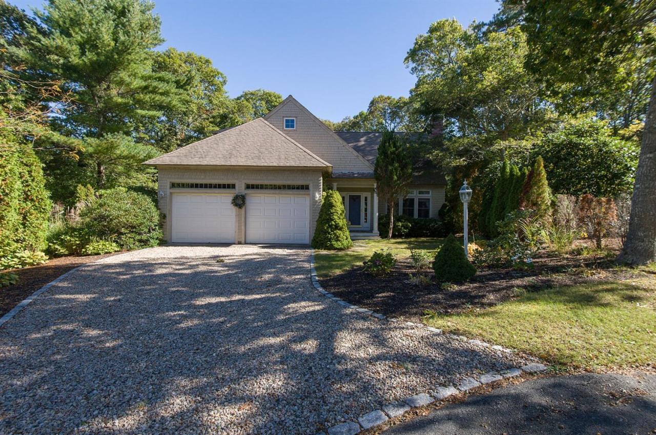 4 Blue Fin Mashpee MA 02649