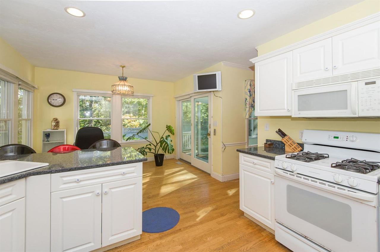 4 Blue Fin Mashpee MA 02649