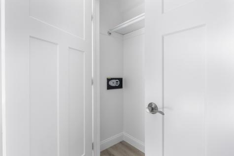 112 W Main Street Hyannis MA 02601