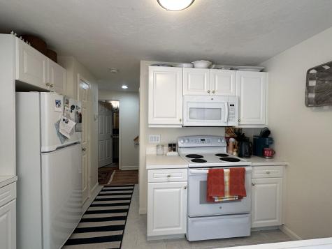 18 Pine Grove Village Yarmouth MA 02675