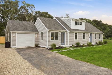 104 Pawkannawkut Drive South Yarmouth MA 02664