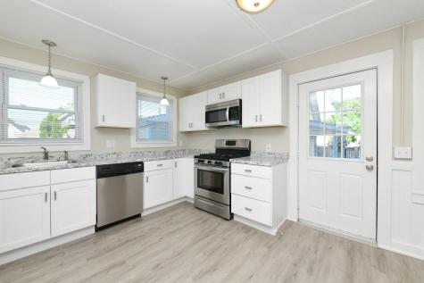 21 12 Street Wareham MA 02571