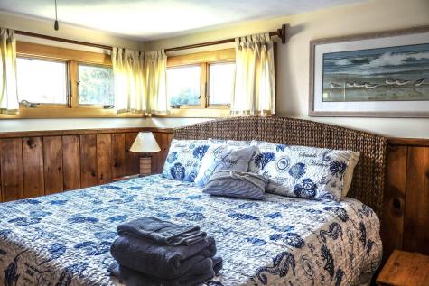 20 Overlook Knoll Road Mashpee MA 02649