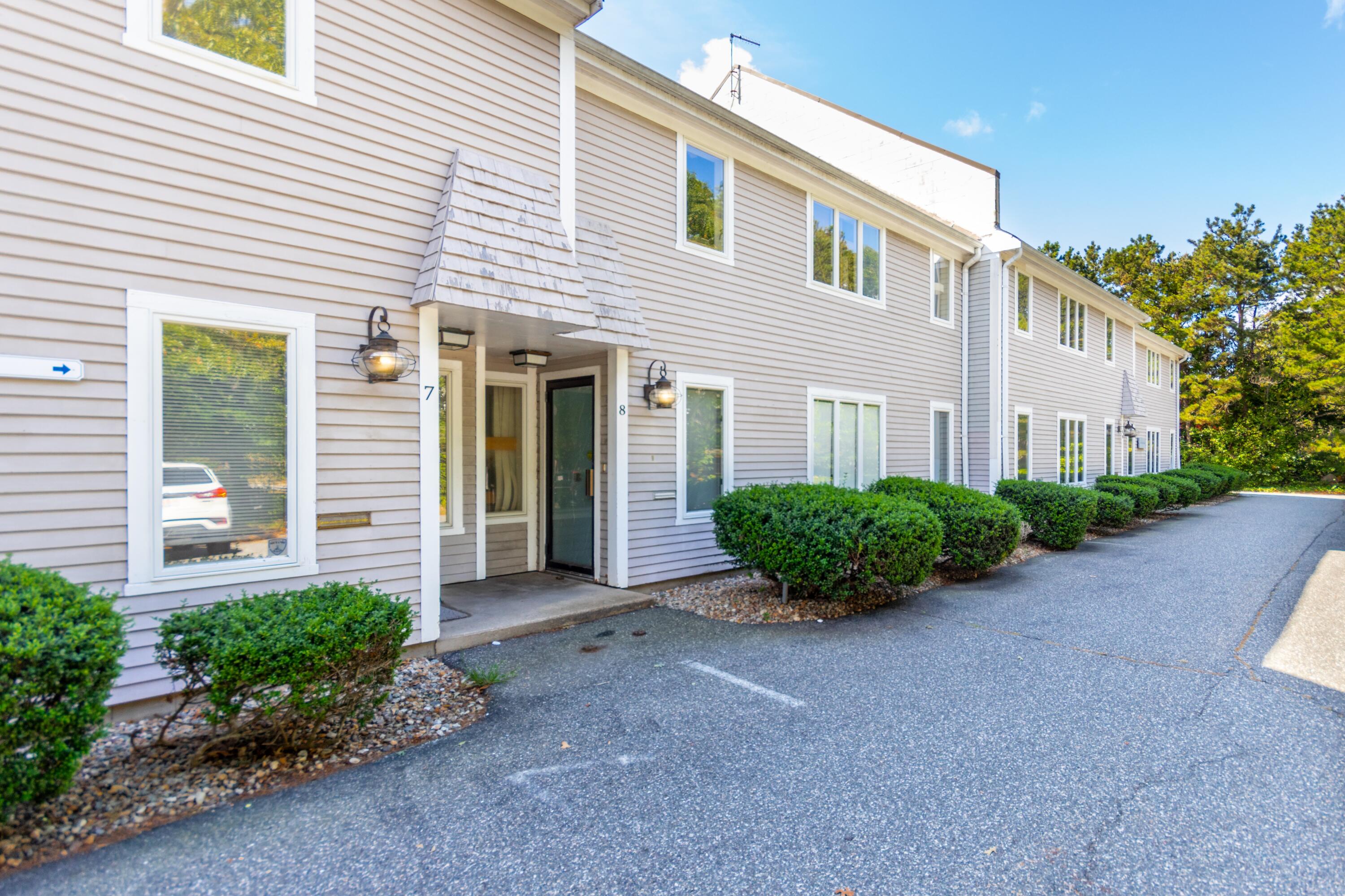 152 Breeds Hill Road Hyannis MA 02601