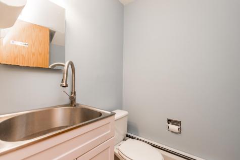 152 Breeds Hill Road Hyannis MA 02601