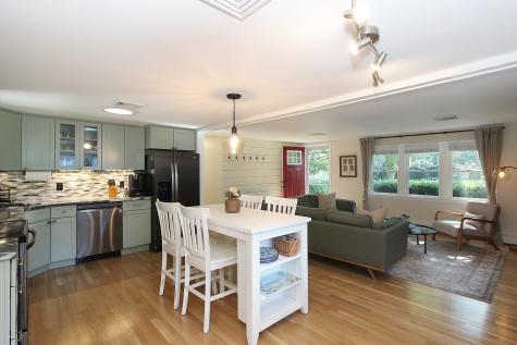 10 Clement Street Sandwich MA 02563