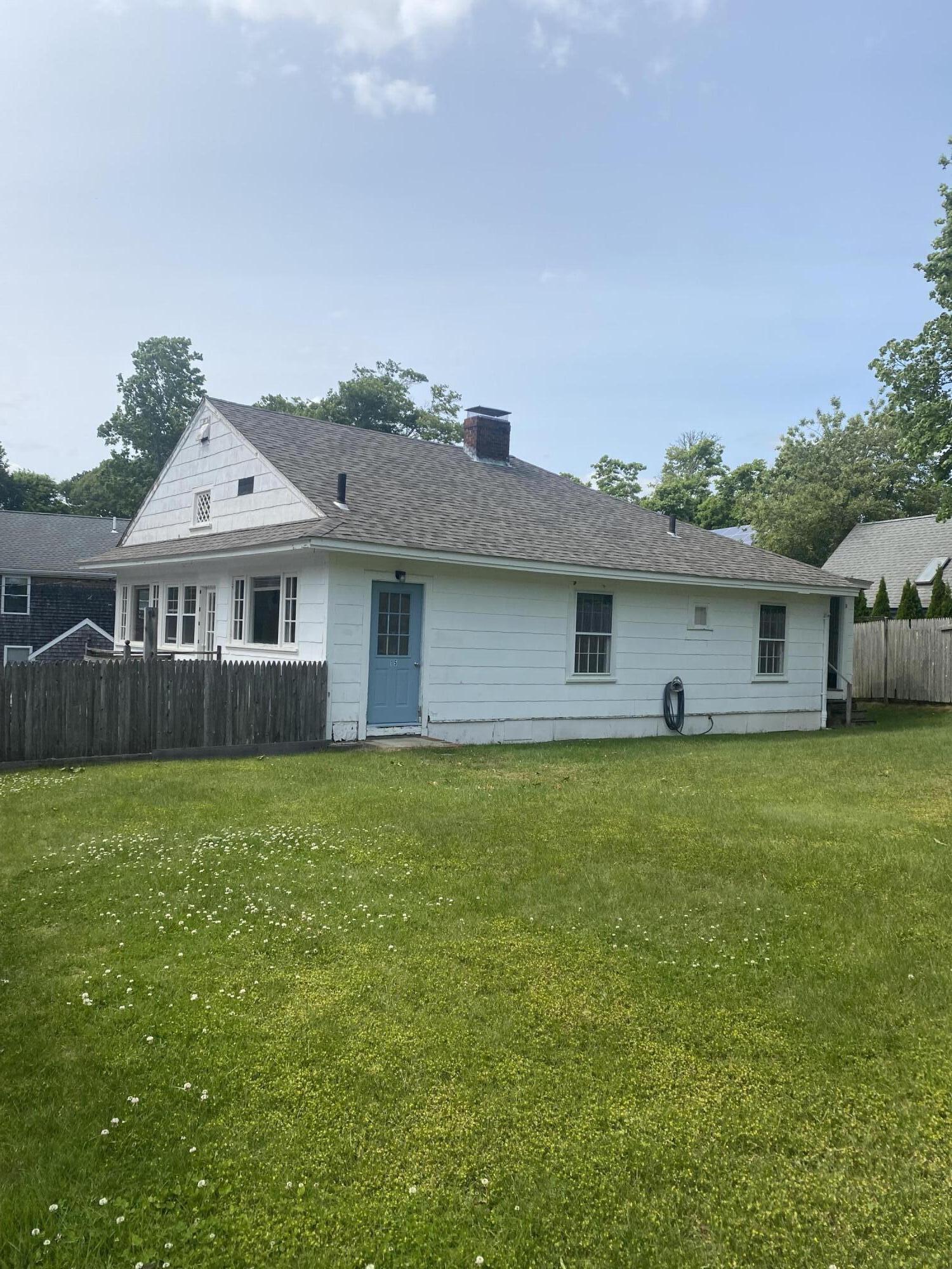 15 Chester Street Falmouth MA 02556