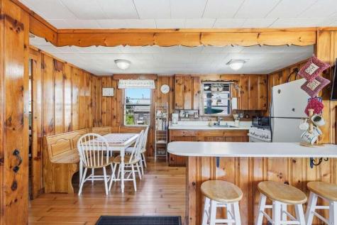 21 Chadwell Avenue Sandwich MA 02563
