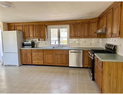 20 Quartermaster Row Yarmouth MA 02664