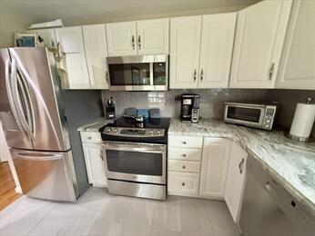 605 White Cliff Drive Cedarville MA 02360