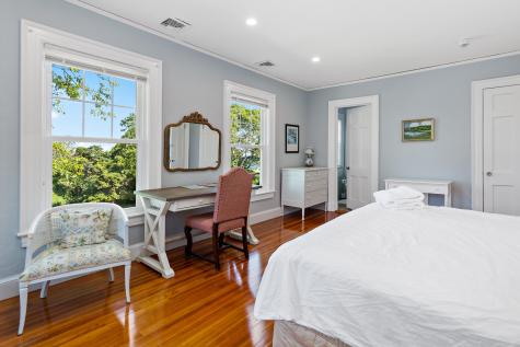 122 Gansett Road Falmouth MA 02543