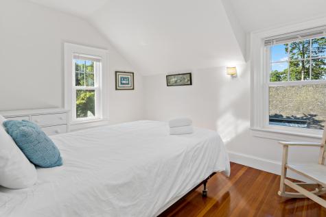 122 Gansett Road Falmouth MA 02543
