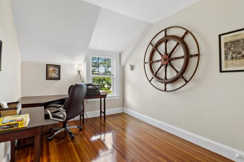 122 Gansett Road Falmouth MA 02543
