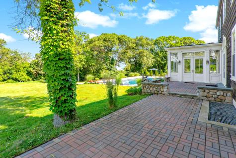 122 Gansett Road Falmouth MA 02543