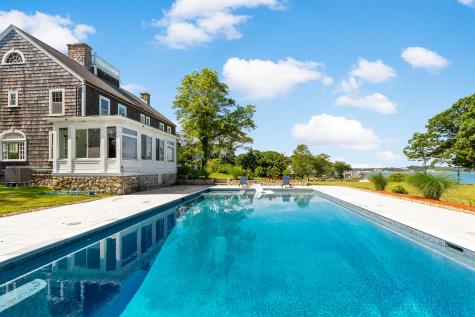 122 Gansett Road Falmouth MA 02543