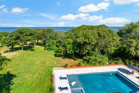 122 Gansett Road Falmouth MA 02543