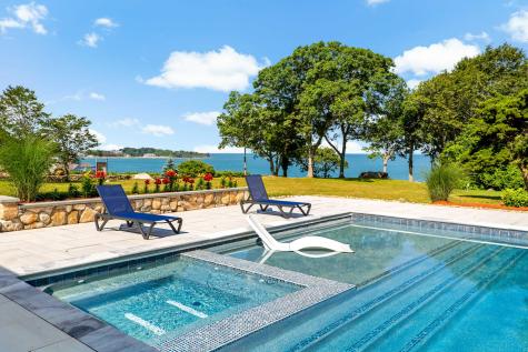 122 Gansett Road Falmouth MA 02543