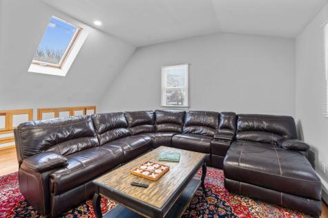 19 Moniz Way Teaticket MA 02536