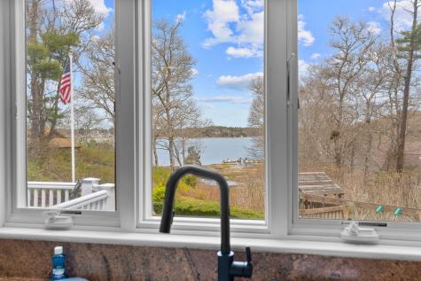 7 Wolf Road Buzzards Bay MA 02532