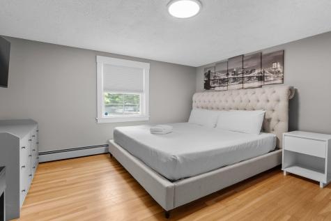 25 Donegal Circle Centerville MA 02632
