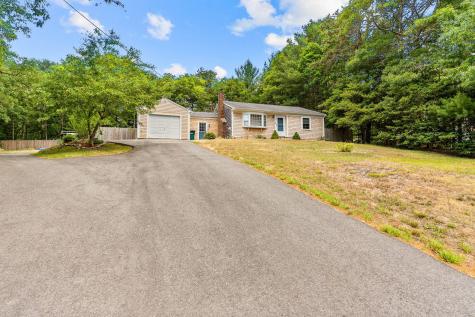 25 Donegal Circle Centerville MA 02632