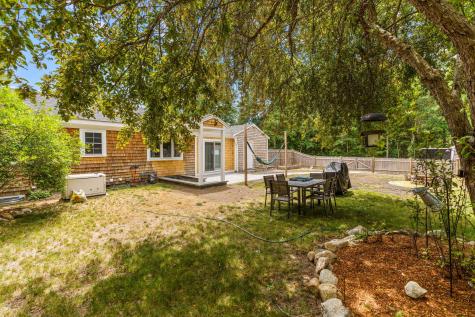 25 Donegal Circle Centerville MA 02632