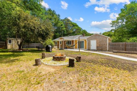 25 Donegal Circle Centerville MA 02632