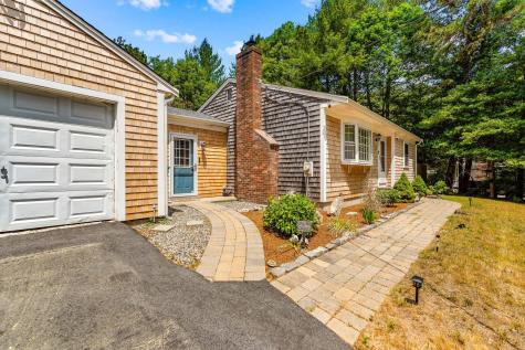 25 Donegal Circle Centerville MA 02632