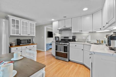 25 Donegal Circle Centerville MA 02632