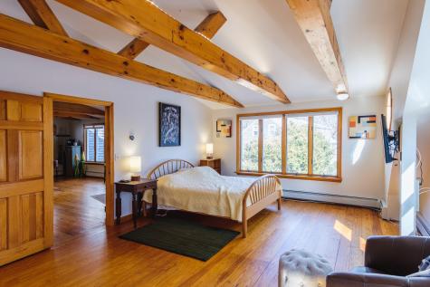 2 Huettner Road Woods Hole MA 02543
