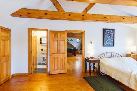 2 Huettner Road Woods Hole MA 02543