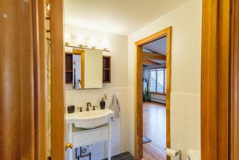 2 Huettner Road Woods Hole MA 02543