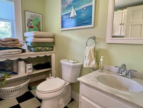 30 Snows Lane Provincetown MA 02657