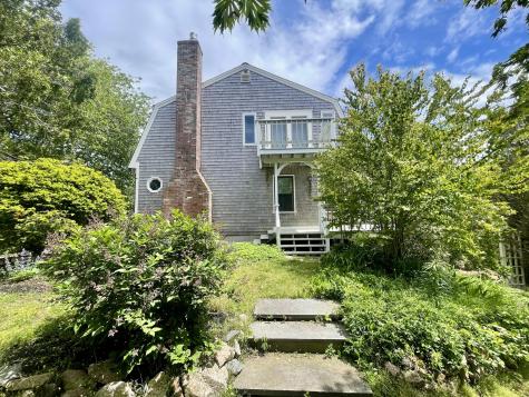 30 Snows Lane Provincetown MA 02657