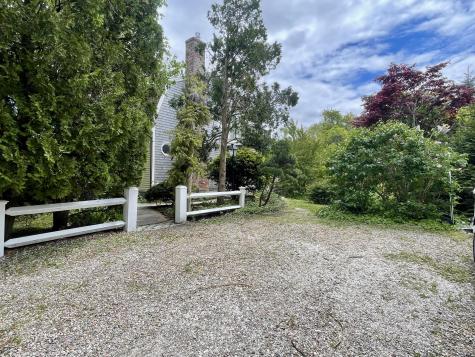 30 Snows Lane Provincetown MA 02657