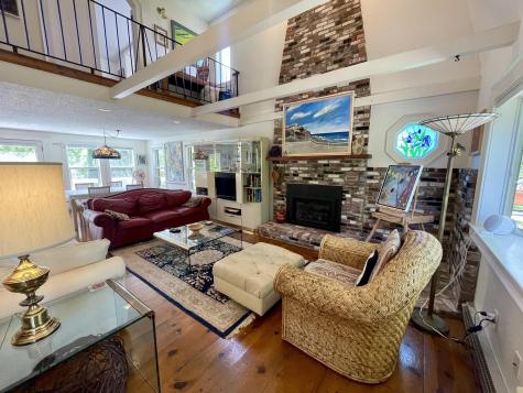 30 Snows Lane Provincetown MA 02657