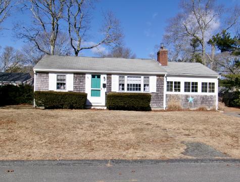 6 Lauries Lane Yarmouth MA 02664