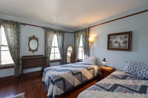 15 Bowditch Road Falmouth MA 02540