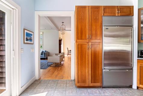 82 Harbor Hill Road Woods Hole MA 02543