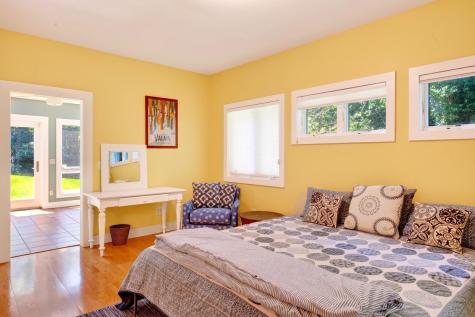 82 Harbor Hill Road Woods Hole MA 02543