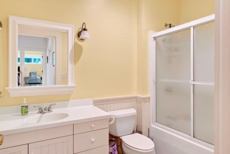 82 Harbor Hill Road Woods Hole MA 02543