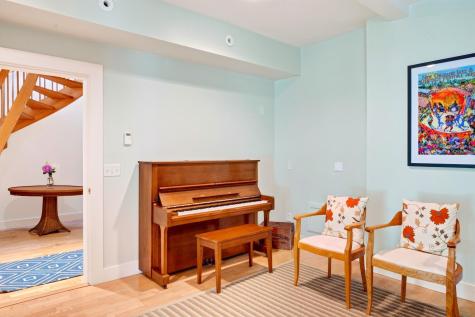 82 Harbor Hill Road Woods Hole MA 02543