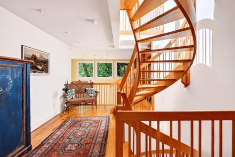 82 Harbor Hill Road Woods Hole MA 02543