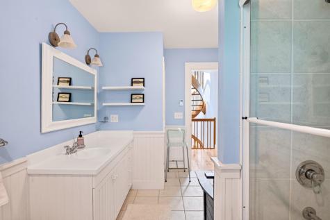 82 Harbor Hill Road Woods Hole MA 02543