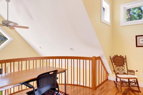 82 Harbor Hill Road Woods Hole MA 02543