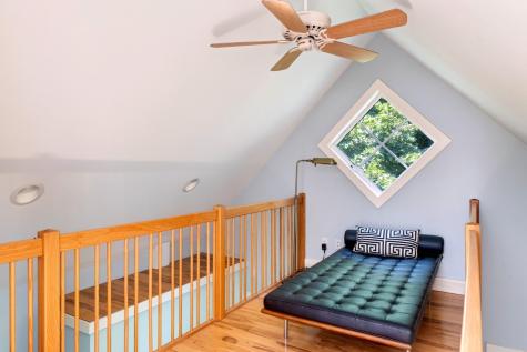 82 Harbor Hill Road Woods Hole MA 02543